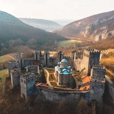 Апартаменты Nani Smestaj - Banja Zdrelo